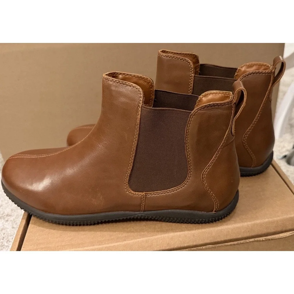 Soft Walk Highland Leather Brown Ankle Chelsea Boot Size 12M S2053-271
